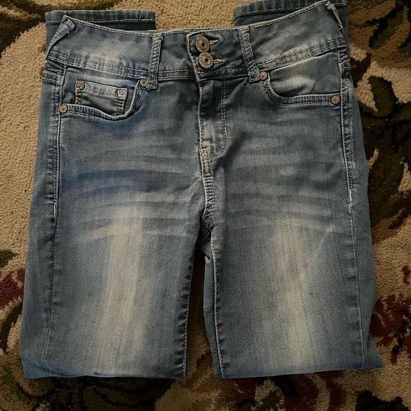 Wallflower Blue jeans size 7 - Picture 2 of 4